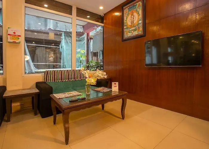 Oyo 153 Aster Nepal 2*